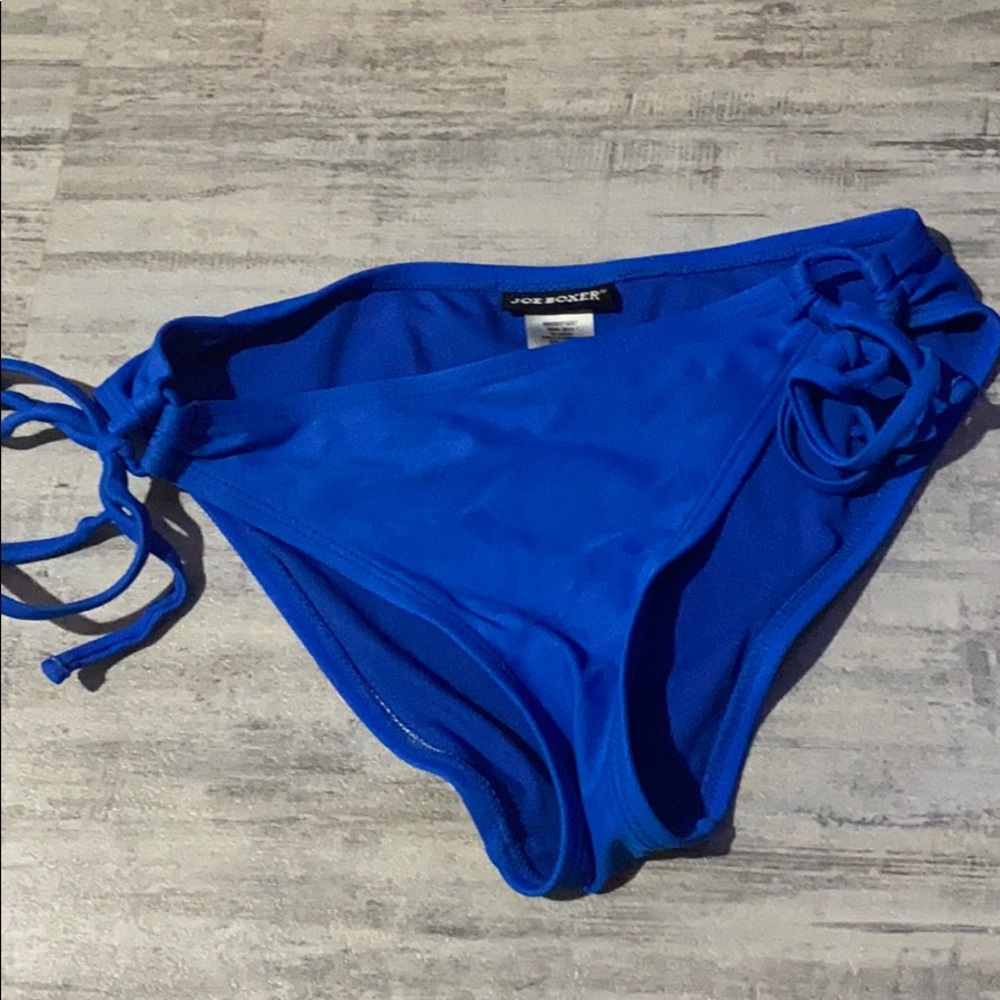 Bikini bottoms